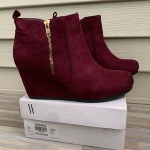 Dream Pairs Burgundy Suede Booties